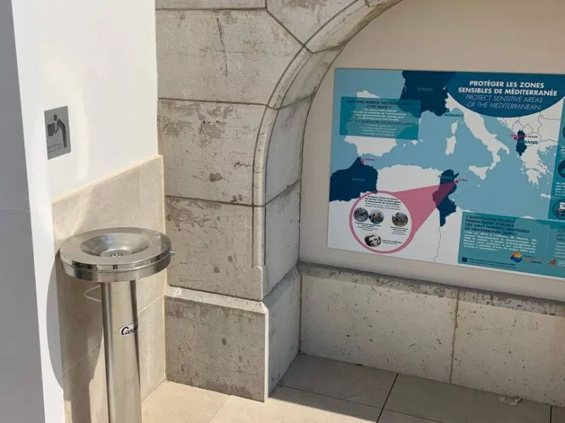 Canaletas instala sus fuentes de agua en el Museo Oceanográfico de Mónaco 